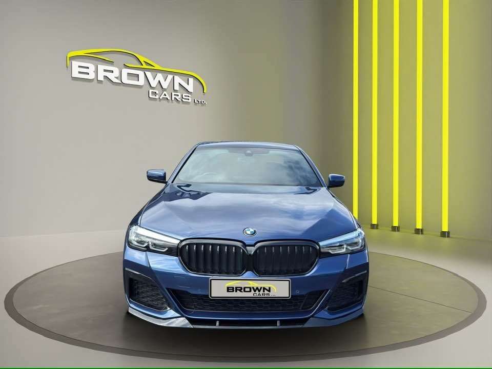 A 2020 BMW 5 SERIES 2.0 520d MHT M Sport Saloon 4dr Diesel Hybrid Steptronic Euro 6 (s/s) (190 A 2020 BMW 5 SERIES 2.0 520d MHT M Sport Saloon 4dr Diesel Hybrid Steptronic Euro 6 (s/s) (190