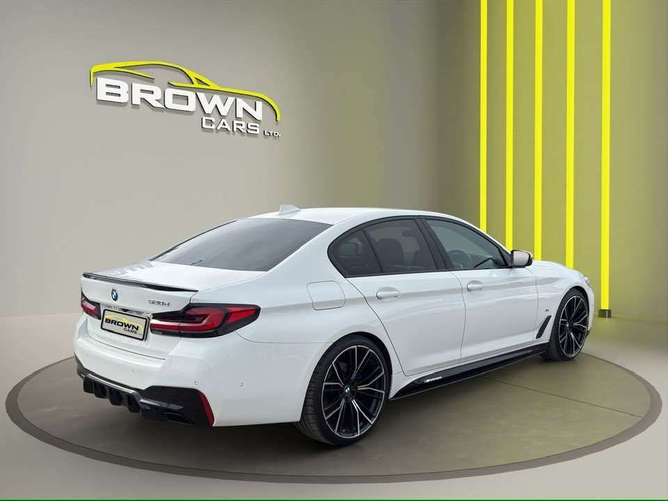 2021 BMW 5 SERIES 2021 BMW 5 SERIES