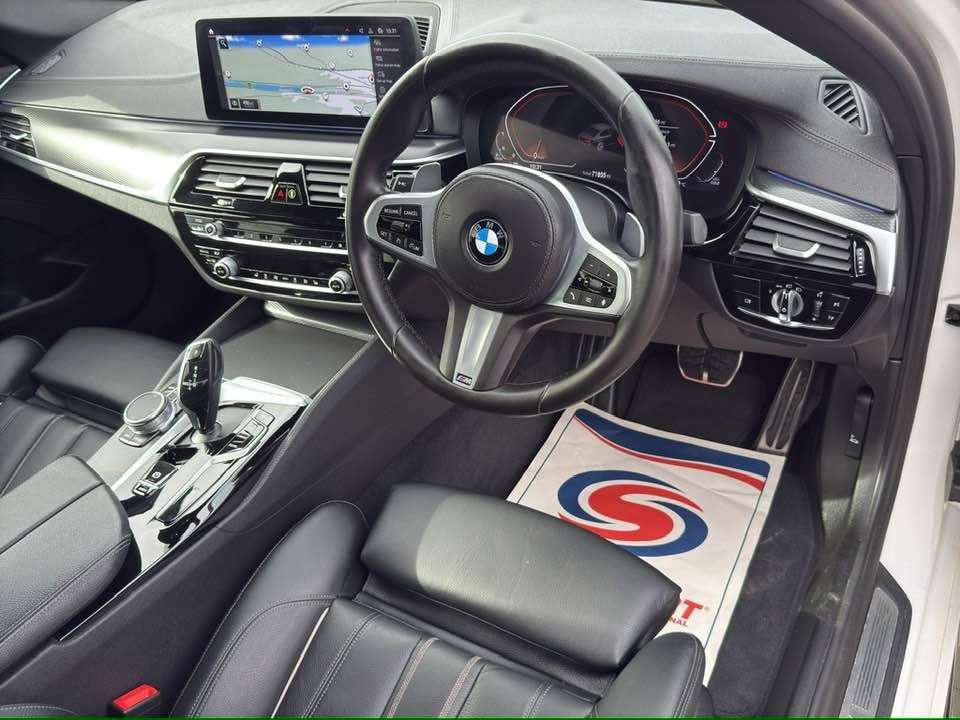 2021 BMW 5 SERIES 2021 BMW 5 SERIES