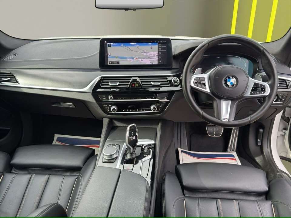 2021 BMW 5 SERIES 2021 BMW 5 SERIES
