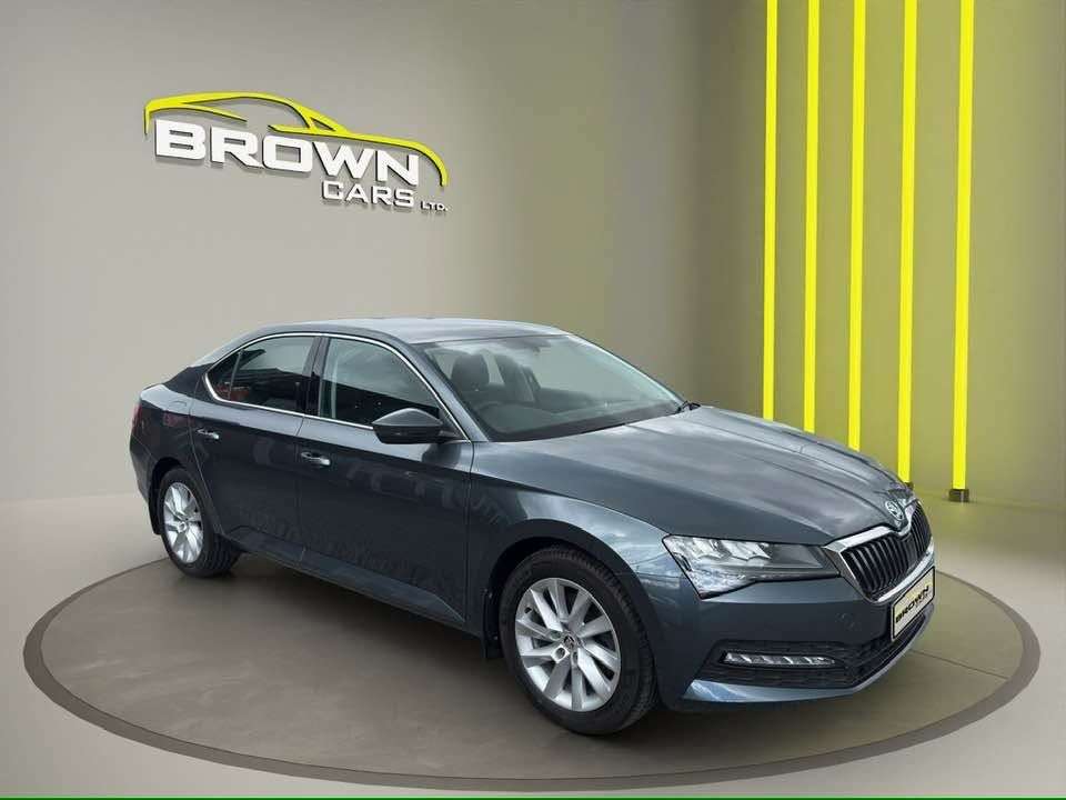 A 2022 SKODA SUPERB 2.0 TDI SE Hatchback 5dr Diesel DSG Euro 6 (s/s) (122 ps) A 2022 SKODA SUPERB 2.0 TDI SE Hatchback 5dr Diesel DSG Euro 6 (s/s) (122 ps)
