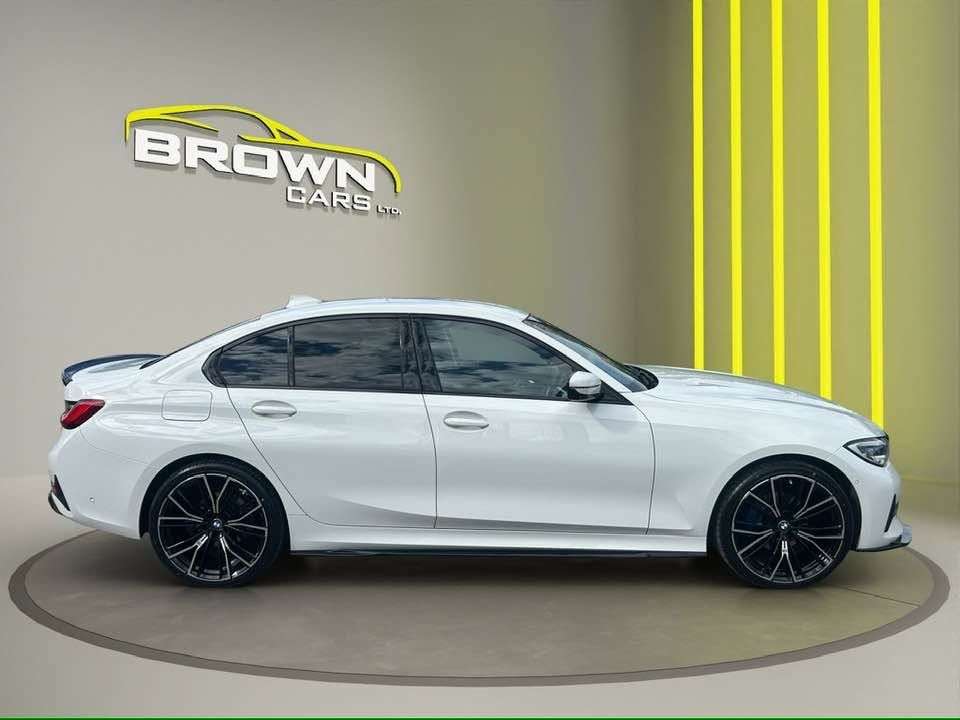 A 2019 BMW 3 SERIES 2.0 320d Sport Saloon 4dr Diesel Auto xDrive Euro 6 (s/s) (190 ps) A 2019 BMW 3 SERIES 2.0 320d Sport Saloon 4dr Diesel Auto xDrive Euro 6 (s/s) (190 ps)