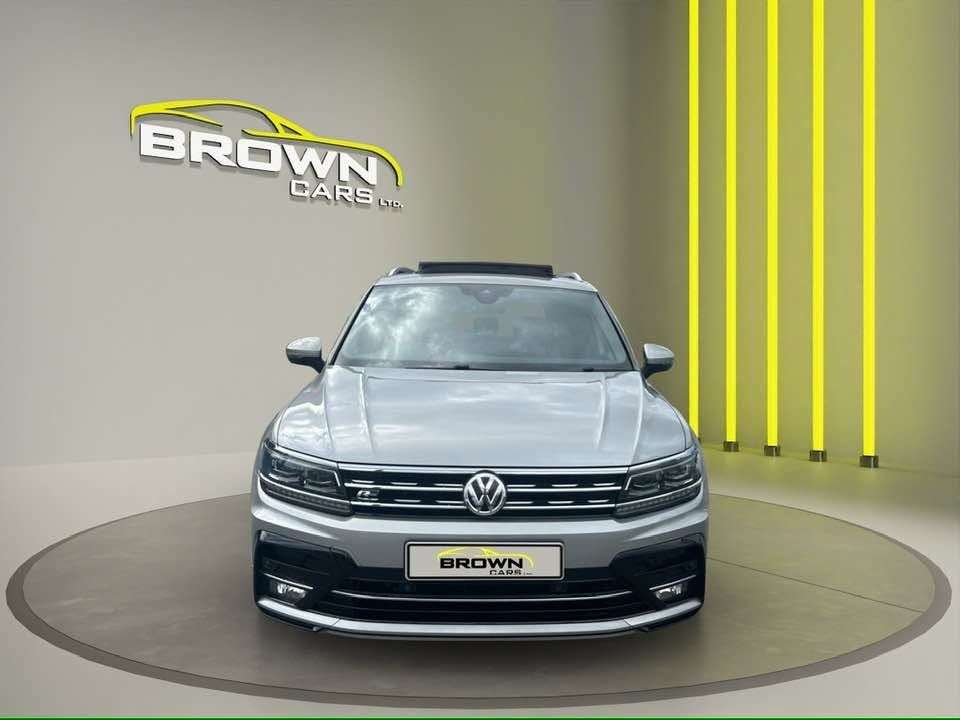 A 2018 VOLKSWAGEN TIGUAN 2.0 TDI R-Line SUV 5dr Diesel DSG 4Motion Euro 6 (s/s) (150 ps) A 2018 VOLKSWAGEN TIGUAN 2.0 TDI R-Line SUV 5dr Diesel DSG 4Motion Euro 6 (s/s) (150 ps)