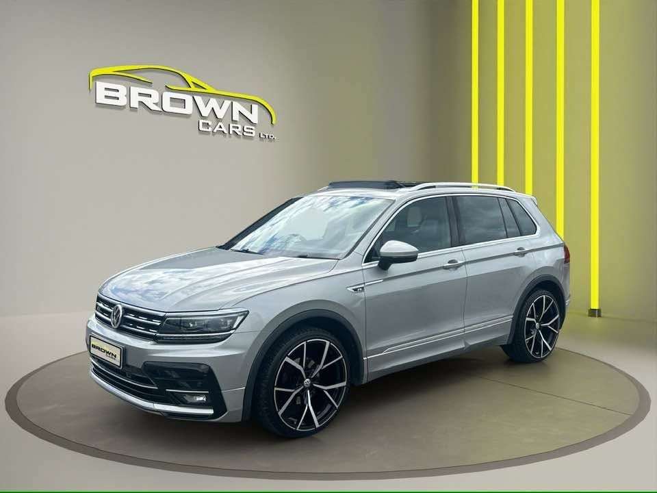 A 2018 VOLKSWAGEN TIGUAN 2.0 TDI R-Line SUV 5dr Diesel DSG 4Motion Euro 6 (s/s) (150 ps) A 2018 VOLKSWAGEN TIGUAN 2.0 TDI R-Line SUV 5dr Diesel DSG 4Motion Euro 6 (s/s) (150 ps)