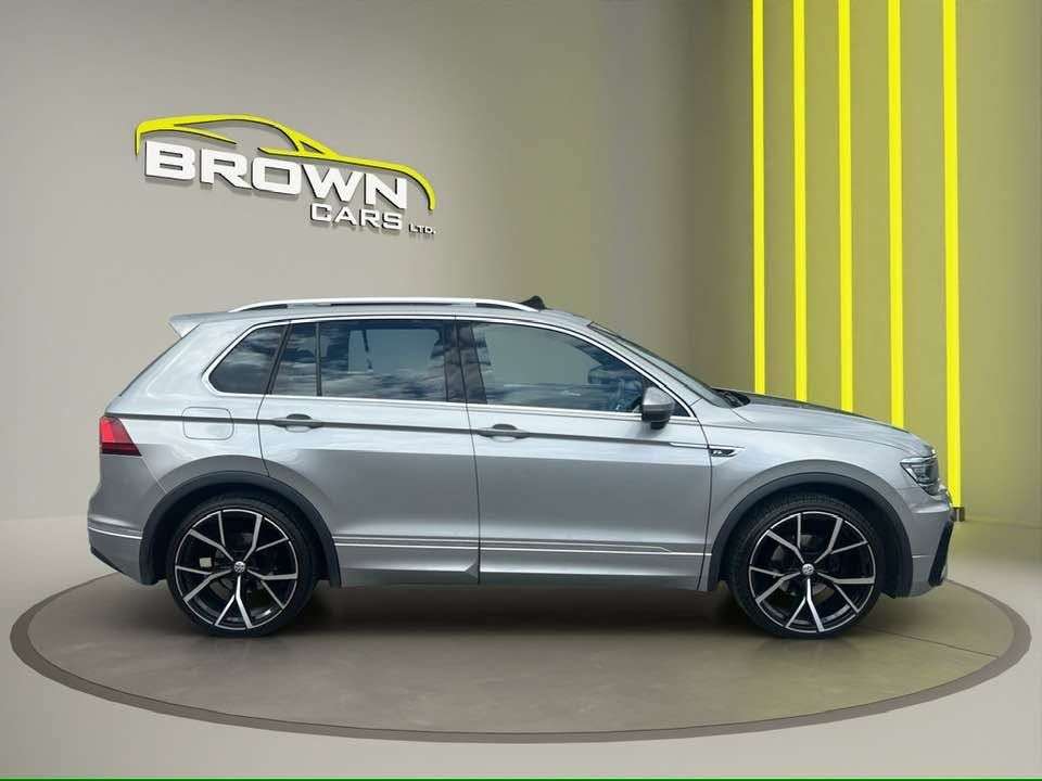 A 2018 VOLKSWAGEN TIGUAN 2.0 TDI R-Line SUV 5dr Diesel DSG 4Motion Euro 6 (s/s) (150 ps) A 2018 VOLKSWAGEN TIGUAN 2.0 TDI R-Line SUV 5dr Diesel DSG 4Motion Euro 6 (s/s) (150 ps)