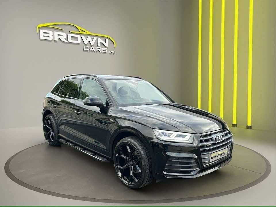 A 2019 AUDI Q5 2.0 TDI 40 S line SUV 5dr Diesel S Tronic quattro Euro 6 (s/s) (190 ps) A 2019 AUDI Q5 2.0 TDI 40 S line SUV 5dr Diesel S Tronic quattro Euro 6 (s/s) (190 ps)