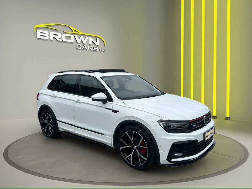 A 2019 VOLKSWAGEN TIGUAN 2.0 TDI R-Line Tech SUV 5dr Diesel Manual Euro 6 (s/s) (150 ps) A 2019 VOLKSWAGEN TIGUAN 2.0 TDI R-Line Tech SUV 5dr Diesel Manual Euro 6 (s/s) (150 ps)