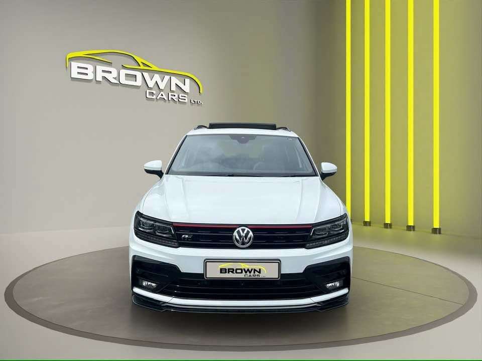 A 2019 VOLKSWAGEN TIGUAN 2.0 TDI R-Line Tech SUV 5dr Diesel Manual Euro 6 (s/s) (150 ps) A 2019 VOLKSWAGEN TIGUAN 2.0 TDI R-Line Tech SUV 5dr Diesel Manual Euro 6 (s/s) (150 ps)