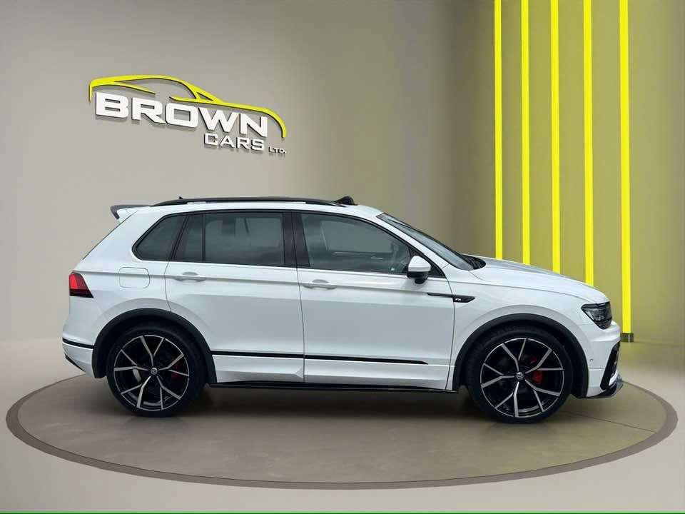 A 2019 VOLKSWAGEN TIGUAN 2.0 TDI R-Line Tech SUV 5dr Diesel Manual Euro 6 (s/s) (150 ps) A 2019 VOLKSWAGEN TIGUAN 2.0 TDI R-Line Tech SUV 5dr Diesel Manual Euro 6 (s/s) (150 ps)