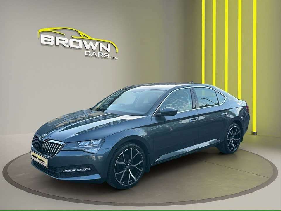A 2022 SKODA SUPERB 2.0 TDI SE Hatchback 5dr Diesel DSG Euro 6 (s/s) (122 ps) A 2022 SKODA SUPERB 2.0 TDI SE Hatchback 5dr Diesel DSG Euro 6 (s/s) (122 ps)