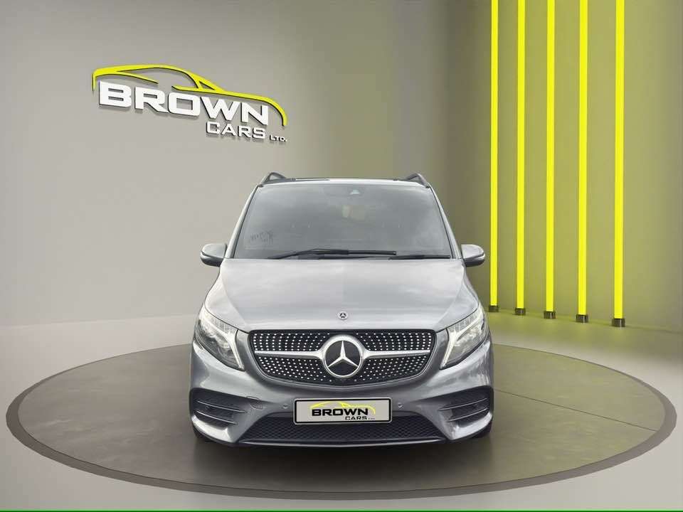 A 2023 MERCEDES-BENZ V CLASS 2.0 V220d AMG Line MPV 5dr Diesel G-Tronic+ Euro 6 (s/s) XLWB (163 ps) A 2023 MERCEDES-BENZ V CLASS 2.0 V220d AMG Line MPV 5dr Diesel G-Tronic+ Euro 6 (s/s) XLWB (163 ps)