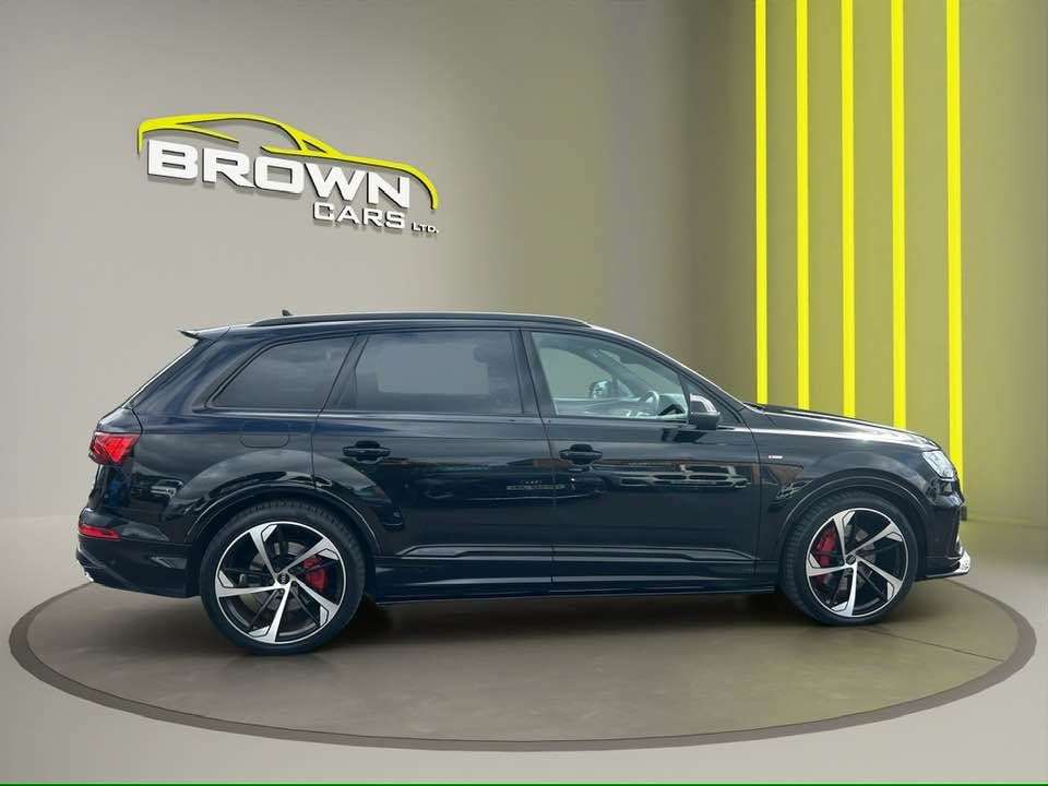 A 2022 AUDI Q7 3.0 TDI V6 50 Black Edition SUV 5dr Diesel Tiptronic quattro Euro 6 (s/s) ( A 2022 AUDI Q7 3.0 TDI V6 50 Black Edition SUV 5dr Diesel Tiptronic quattro Euro 6 (s/s) (