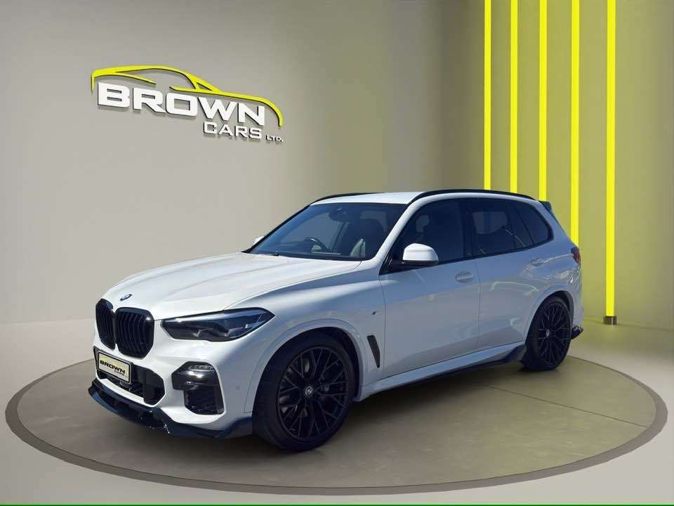 A 2020 BMW X5 3.0 30d M Sport SUV 5dr Diesel Auto xDrive Euro 6 (s/s) (265 ps) A 2020 BMW X5 3.0 30d M Sport SUV 5dr Diesel Auto xDrive Euro 6 (s/s) (265 ps)