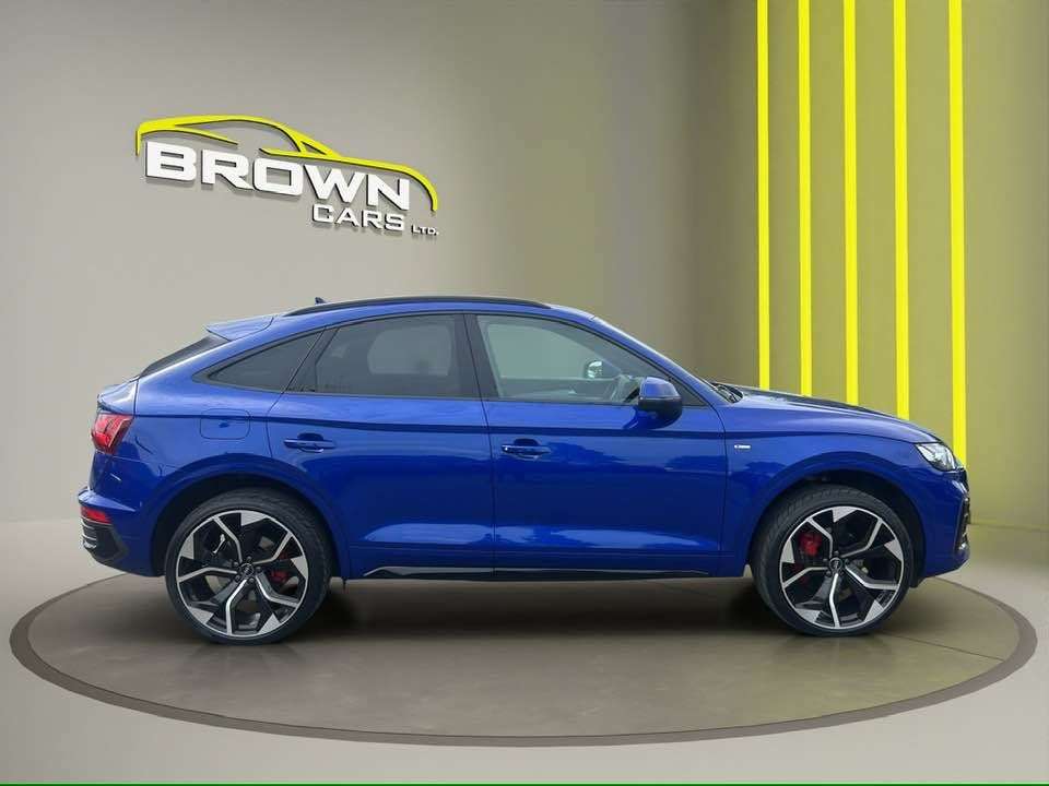 A 2021 AUDI Q5 2.0 TDI 40 S line Sportback 5dr Diesel S Tronic quattro Euro 6 (s/s) (204 p A 2021 AUDI Q5 2.0 TDI 40 S line Sportback 5dr Diesel S Tronic quattro Euro 6 (s/s) (204 p
