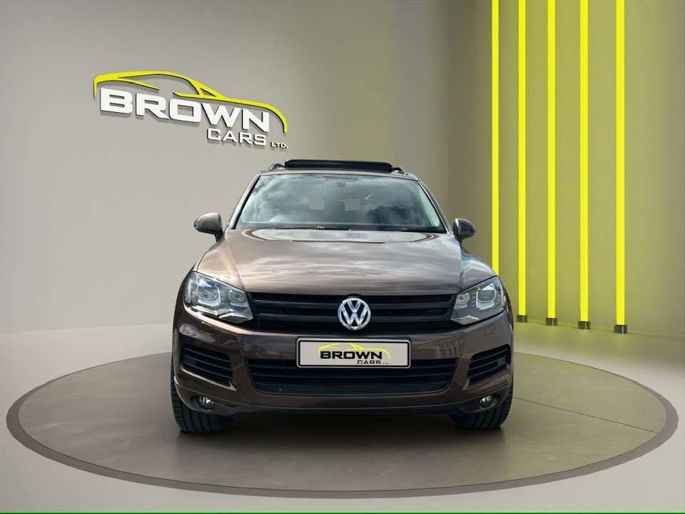 A 2012 VOLKSWAGEN TOUAREG 3.0 TDI V6 BlueMotion Tech SE SUV 5dr Diesel Tiptronic 4WD Euro 5 (s/s) (24 A 2012 VOLKSWAGEN TOUAREG 3.0 TDI V6 BlueMotion Tech SE SUV 5dr Diesel Tiptronic 4WD Euro 5 (s/s) (24