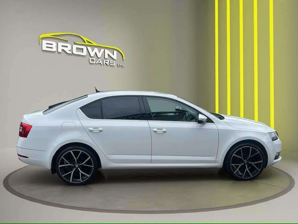A 2018 SKODA OCTAVIA 1.6 TDI SE Technology Hatchback 5dr Diesel Manual Euro 6 (s/s) (115 ps) A 2018 SKODA OCTAVIA 1.6 TDI SE Technology Hatchback 5dr Diesel Manual Euro 6 (s/s) (115 ps)