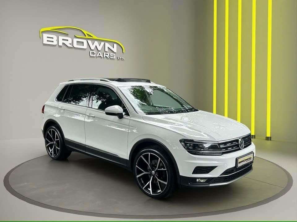 A 2020 VOLKSWAGEN TIGUAN 2.0 TDI SEL SUV 5dr Diesel DSG 4Motion Euro 6 (s/s) (190 ps) A 2020 VOLKSWAGEN TIGUAN 2.0 TDI SEL SUV 5dr Diesel DSG 4Motion Euro 6 (s/s) (190 ps)