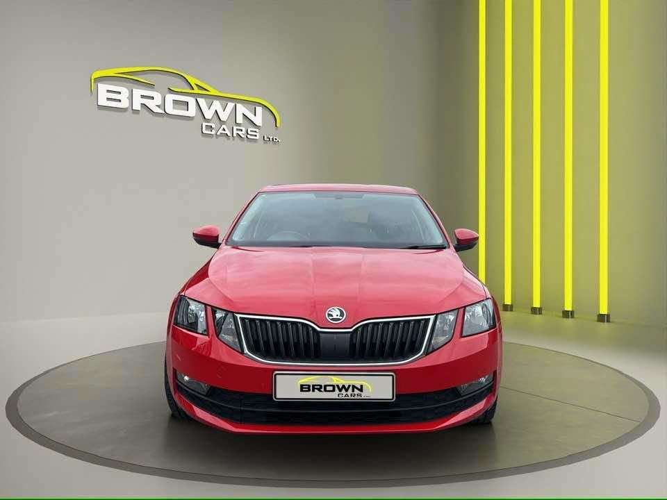 A 2017 SKODA OCTAVIA 2.0 TDI SE Technology Hatchback 5dr Diesel Manual Euro 6 (s/s) (150 ps) A 2017 SKODA OCTAVIA 2.0 TDI SE Technology Hatchback 5dr Diesel Manual Euro 6 (s/s) (150 ps)