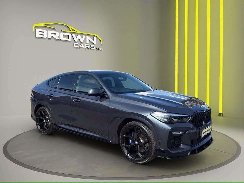 A 2021 BMW X6 3.0 30d MHT M Sport SUV 5dr Diesel Hybrid Auto xDrive Euro 6 (s/s) (286 ps) A 2021 BMW X6 3.0 30d MHT M Sport SUV 5dr Diesel Hybrid Auto xDrive Euro 6 (s/s) (286 ps)