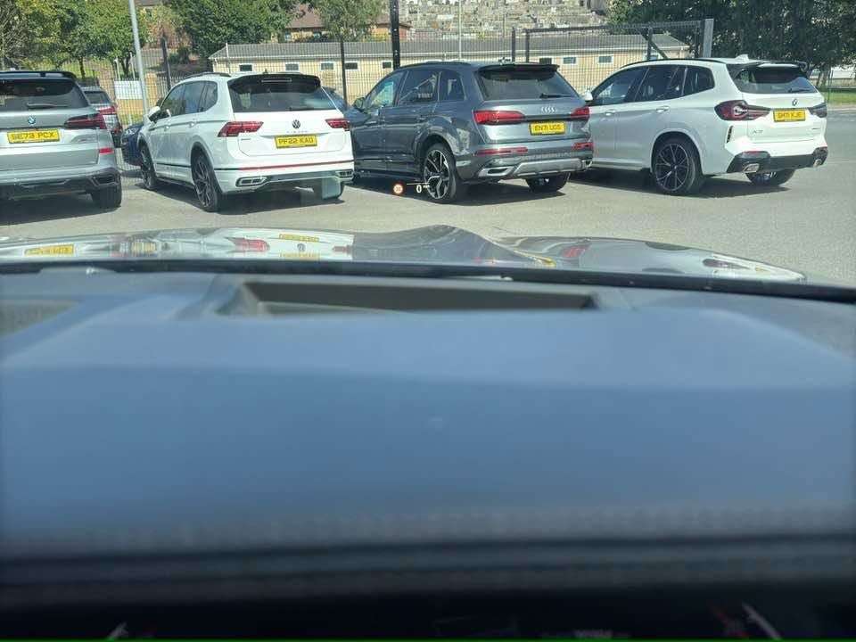 2021 BMW X6 2021 BMW X6