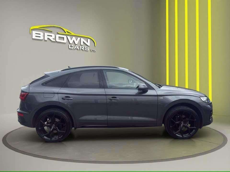 A 2022 AUDI Q5 2.0 TDI 40 S line Sportback 5dr Diesel S Tronic quattro Euro 6 (s/s) (204 p A 2022 AUDI Q5 2.0 TDI 40 S line Sportback 5dr Diesel S Tronic quattro Euro 6 (s/s) (204 p