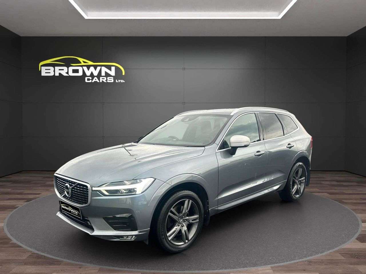 A 2017 VOLVO XC60 2.0 D4 R-Design SUV 5dr Diesel Auto AWD Euro 6 (s/s) (190 ps) A 2017 VOLVO XC60 2.0 D4 R-Design SUV 5dr Diesel Auto AWD Euro 6 (s/s) (190 ps)