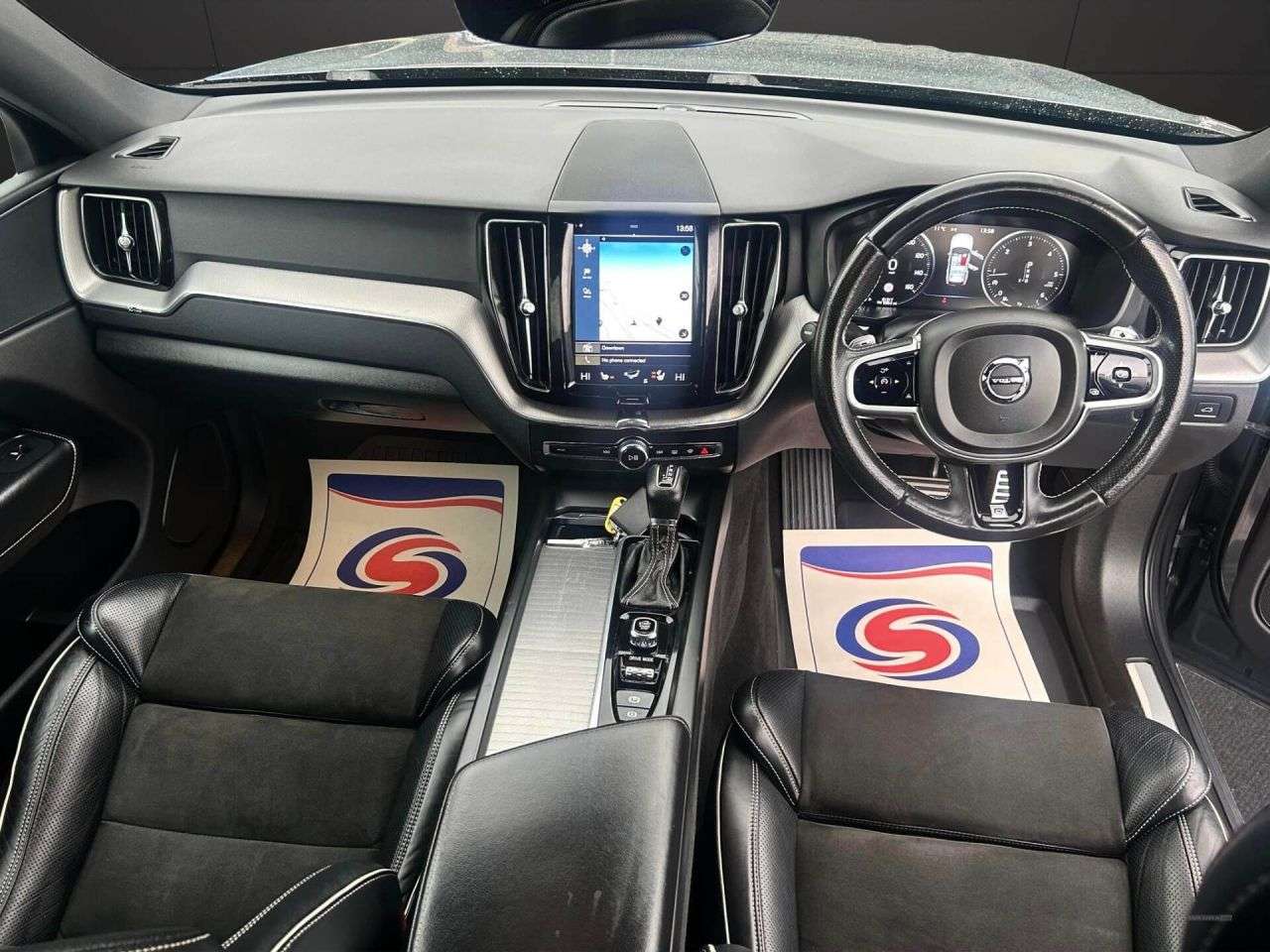 2017 VOLVO XC60 2017 VOLVO XC60
