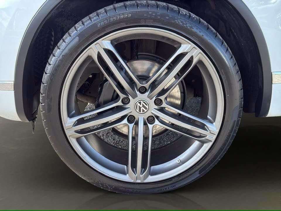 2016 VOLKSWAGEN TOUAREG 2016 VOLKSWAGEN TOUAREG