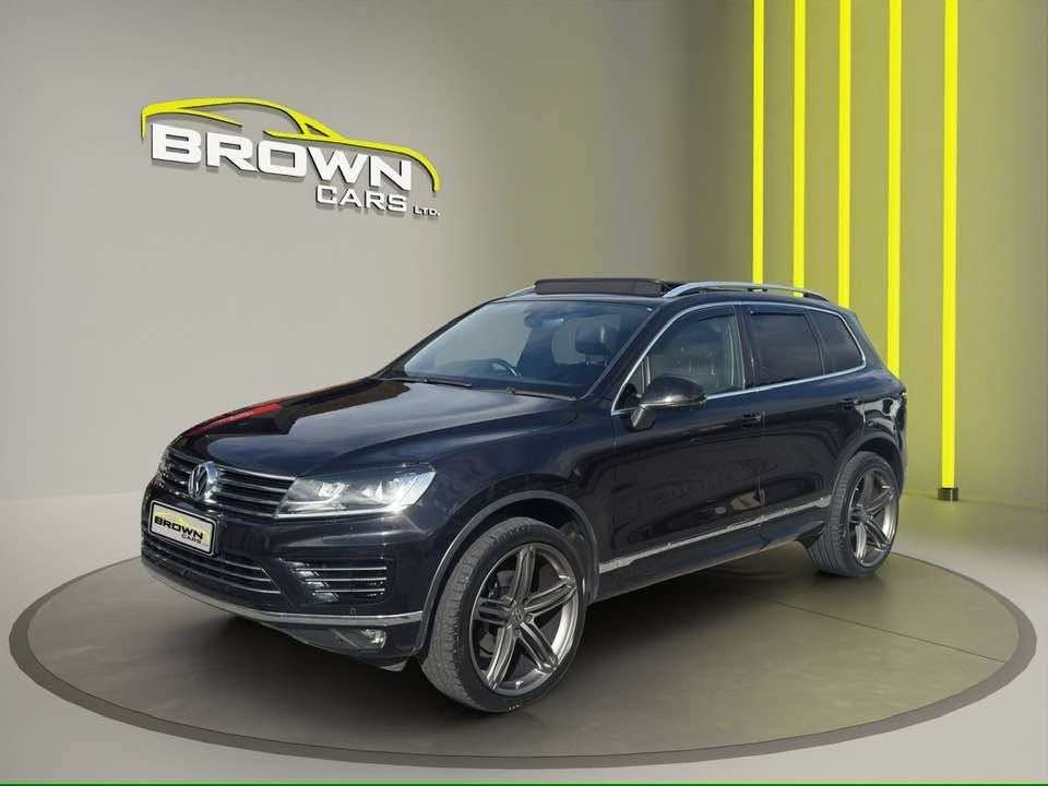 A 2017 VOLKSWAGEN TOUAREG 3.0 TDI V6 BlueMotion Tech R-Line Plus SUV 5dr Diesel Tiptronic 4WD Euro 6 A 2017 VOLKSWAGEN TOUAREG 3.0 TDI V6 BlueMotion Tech R-Line Plus SUV 5dr Diesel Tiptronic 4WD Euro 6