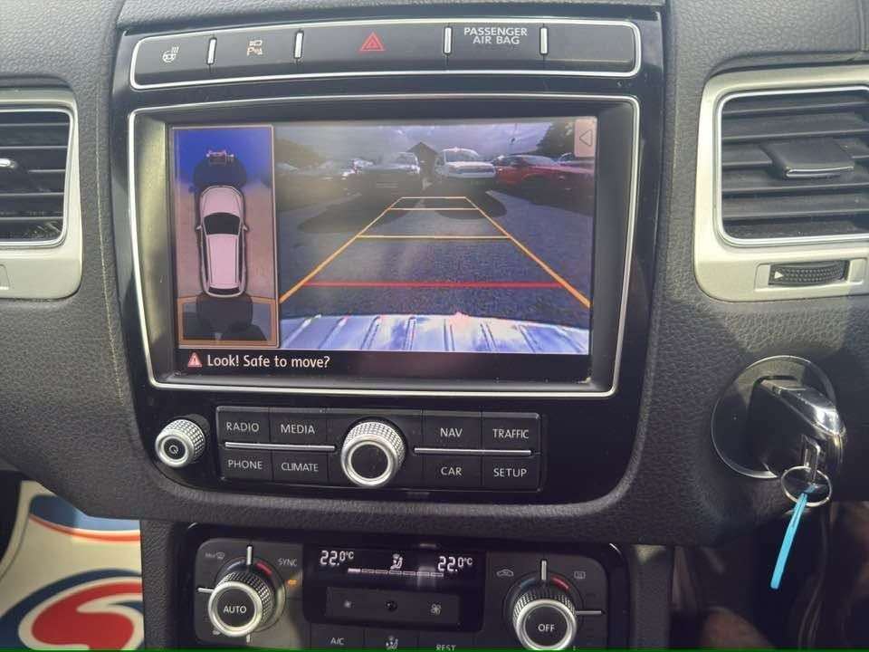 2017 VOLKSWAGEN TOUAREG 2017 VOLKSWAGEN TOUAREG