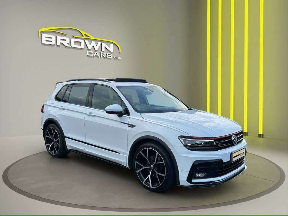 A 2018 VOLKSWAGEN TIGUAN 2.0 TDI R-Line SUV 5dr Diesel DSG Euro 6 (s/s) (150 ps) A 2018 VOLKSWAGEN TIGUAN 2.0 TDI R-Line SUV 5dr Diesel DSG Euro 6 (s/s) (150 ps)