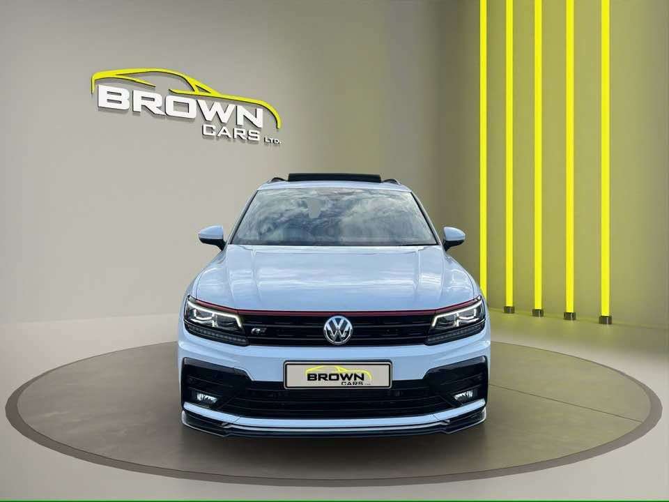 A 2018 VOLKSWAGEN TIGUAN 2.0 TDI R-Line SUV 5dr Diesel DSG Euro 6 (s/s) (150 ps) A 2018 VOLKSWAGEN TIGUAN 2.0 TDI R-Line SUV 5dr Diesel DSG Euro 6 (s/s) (150 ps)