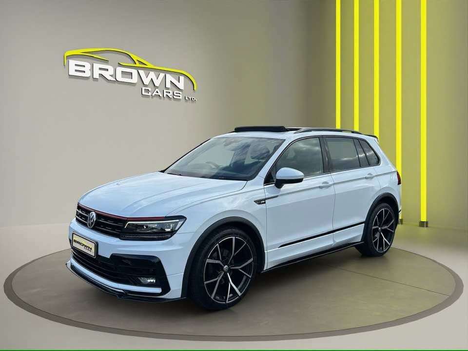 A 2018 VOLKSWAGEN TIGUAN 2.0 TDI R-Line SUV 5dr Diesel DSG Euro 6 (s/s) (150 ps) A 2018 VOLKSWAGEN TIGUAN 2.0 TDI R-Line SUV 5dr Diesel DSG Euro 6 (s/s) (150 ps)