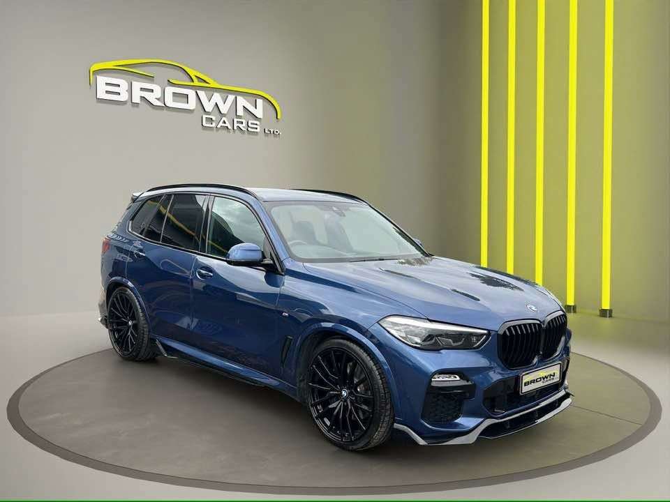 A 2020 BMW X5 3.0 30d MHT M Sport SUV 5dr Diesel Hybrid Auto xDrive Euro 6 (s/s) (286 ps) A 2020 BMW X5 3.0 30d MHT M Sport SUV 5dr Diesel Hybrid Auto xDrive Euro 6 (s/s) (286 ps)