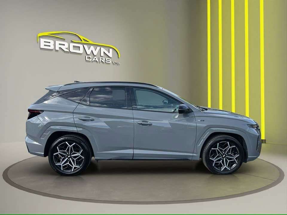 A 2022 HYUNDAI TUCSON 1.6 h T-GDi N Line SUV 5dr Petrol Hybrid Auto Euro 6 (s/s) (230 ps) A 2022 HYUNDAI TUCSON 1.6 h T-GDi N Line SUV 5dr Petrol Hybrid Auto Euro 6 (s/s) (230 ps)