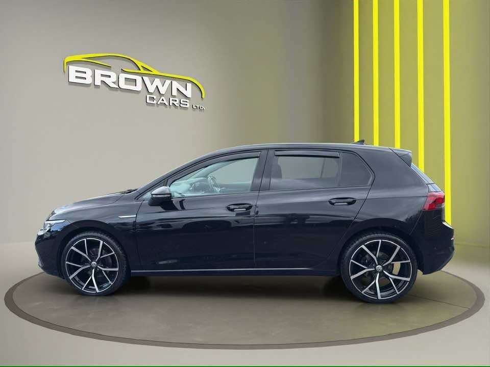 A 2022 VOLKSWAGEN GOLF 2.0 TDI Style Hatchback 5dr Diesel DSG Euro 6 (s/s) (150 ps) A 2022 VOLKSWAGEN GOLF 2.0 TDI Style Hatchback 5dr Diesel DSG Euro 6 (s/s) (150 ps)