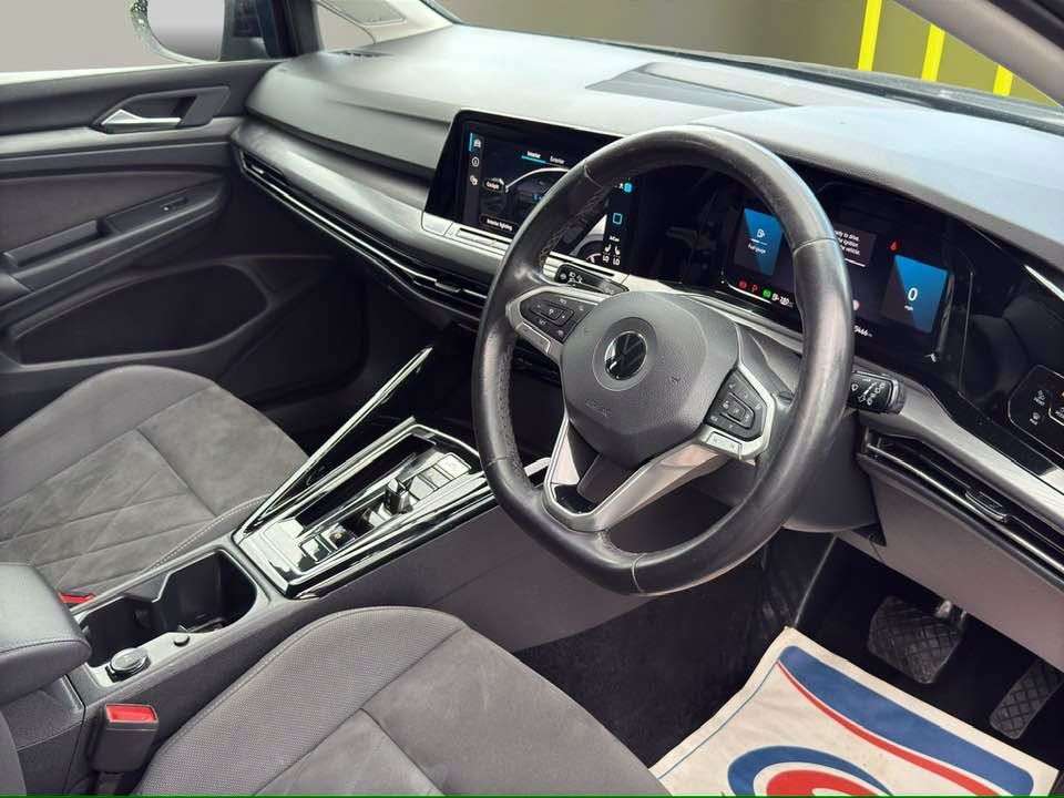 2022 VOLKSWAGEN GOLF 2022 VOLKSWAGEN GOLF