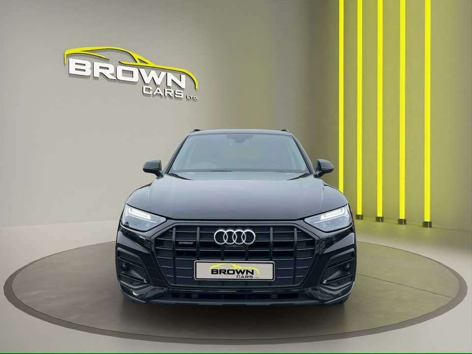 A 2022 AUDI Q5 2.0 TDI 40 Sport Sportback 5dr Diesel S Tronic quattro Euro 6 (s/s) (204 ps A 2022 AUDI Q5 2.0 TDI 40 Sport Sportback 5dr Diesel S Tronic quattro Euro 6 (s/s) (204 ps
