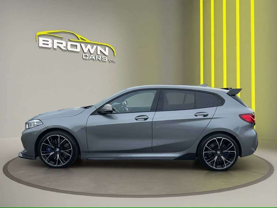 A 2023 BMW 1 SERIES 2.0 M135i Hatchback 5dr Petrol Auto xDrive Euro 6 (s/s) (306 ps) A 2023 BMW 1 SERIES 2.0 M135i Hatchback 5dr Petrol Auto xDrive Euro 6 (s/s) (306 ps)