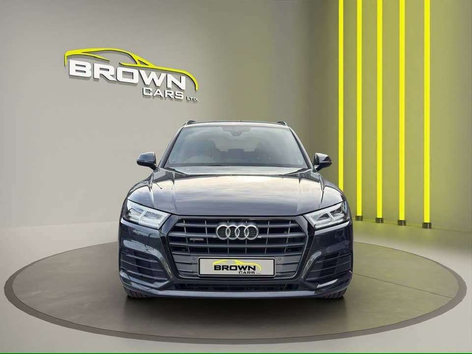 A 2019 AUDI Q5 2.0 TDI 40 S line SUV 5dr Diesel S Tronic quattro Euro 6 (s/s) (190 ps) A 2019 AUDI Q5 2.0 TDI 40 S line SUV 5dr Diesel S Tronic quattro Euro 6 (s/s) (190 ps)