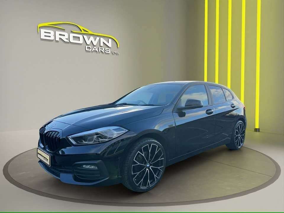 A 2020 BMW 1 SERIES 1.5 116d SE Hatchback 5dr Diesel Manual Euro 6 (s/s) (116 ps) A 2020 BMW 1 SERIES 1.5 116d SE Hatchback 5dr Diesel Manual Euro 6 (s/s) (116 ps)
