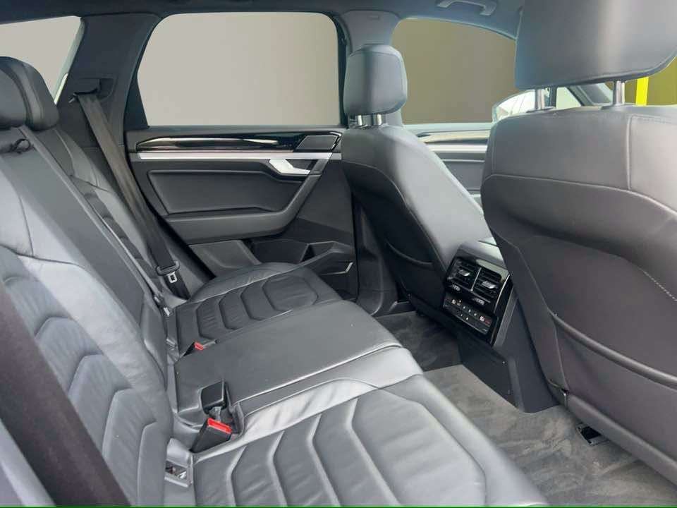 2019 VOLKSWAGEN TOUAREG 2019 VOLKSWAGEN TOUAREG