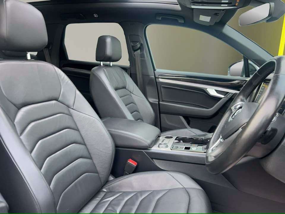 2019 VOLKSWAGEN TOUAREG 2019 VOLKSWAGEN TOUAREG