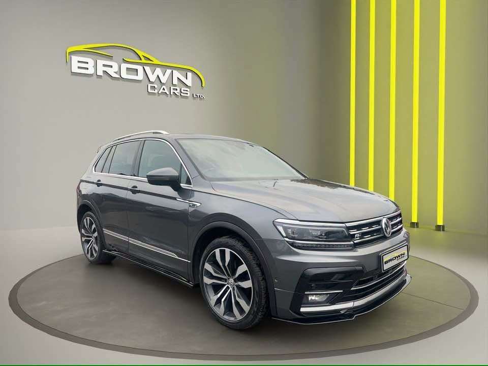 A 2019 VOLKSWAGEN TIGUAN 2.0 TDI R-Line Tech SUV 5dr Diesel DSG 4Motion Euro 6 (s/s) (150 ps) A 2019 VOLKSWAGEN TIGUAN 2.0 TDI R-Line Tech SUV 5dr Diesel DSG 4Motion Euro 6 (s/s) (150 ps)