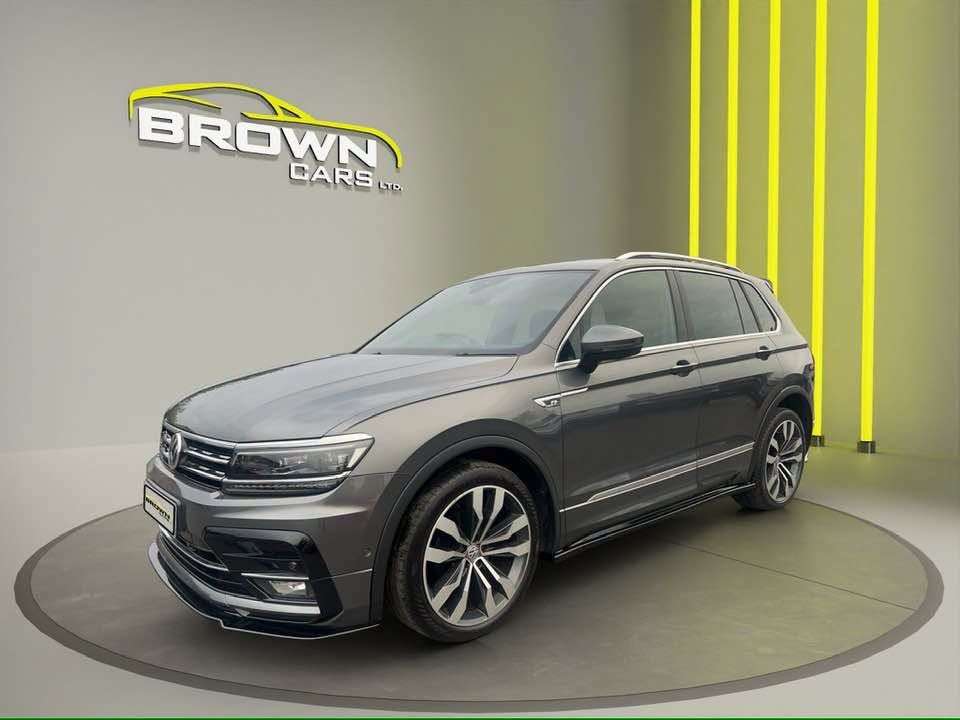 A 2019 VOLKSWAGEN TIGUAN 2.0 TDI R-Line Tech SUV 5dr Diesel DSG 4Motion Euro 6 (s/s) (150 ps) A 2019 VOLKSWAGEN TIGUAN 2.0 TDI R-Line Tech SUV 5dr Diesel DSG 4Motion Euro 6 (s/s) (150 ps)