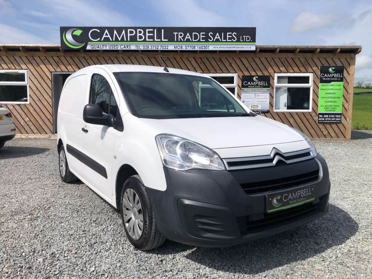 Check out this Citroen Berlingo 2018 Diesel Manual