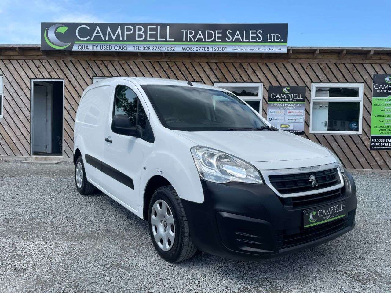 A 2018 PEUGEOT PARTNER 1.6 BlueHDi 855 Professional Panel Van 5dr Diesel Manual L1 Stop & Start (1 A 2018 PEUGEOT PARTNER 1.6 BlueHDi 855 Professional Panel Van 5dr Diesel Manual L1 Stop & Start (1
