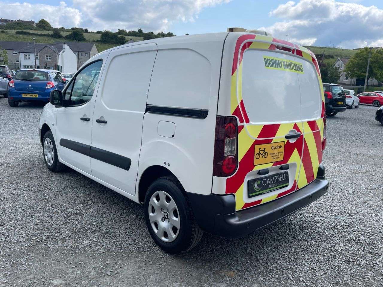 A 2018 PEUGEOT PARTNER 1.6 BlueHDi 855 Professional Panel Van 5dr Diesel Manual L1 Stop & Start (1 A 2018 PEUGEOT PARTNER 1.6 BlueHDi 855 Professional Panel Van 5dr Diesel Manual L1 Stop & Start (1