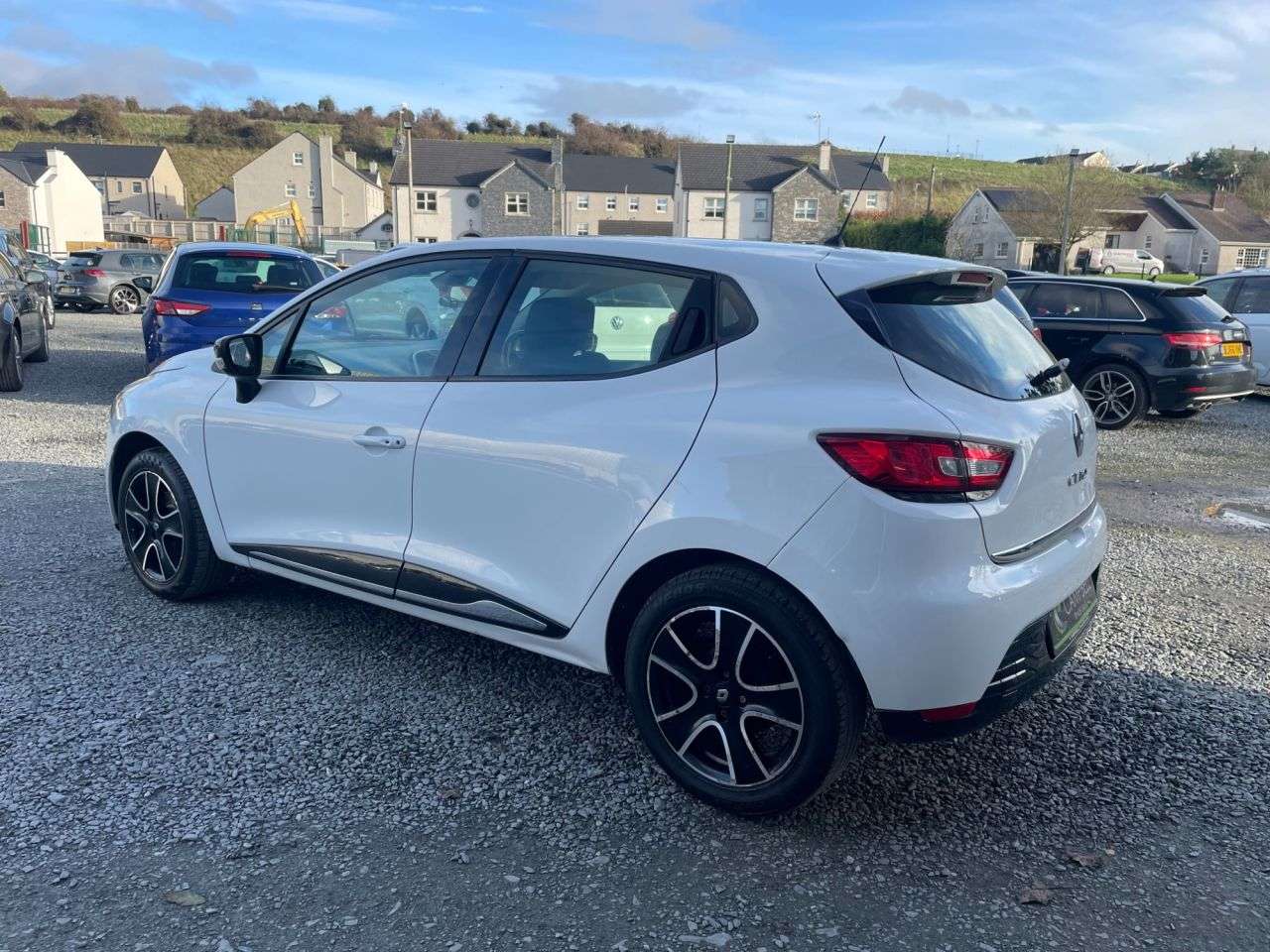 2016 RENAULT CLIO 2016 RENAULT CLIO