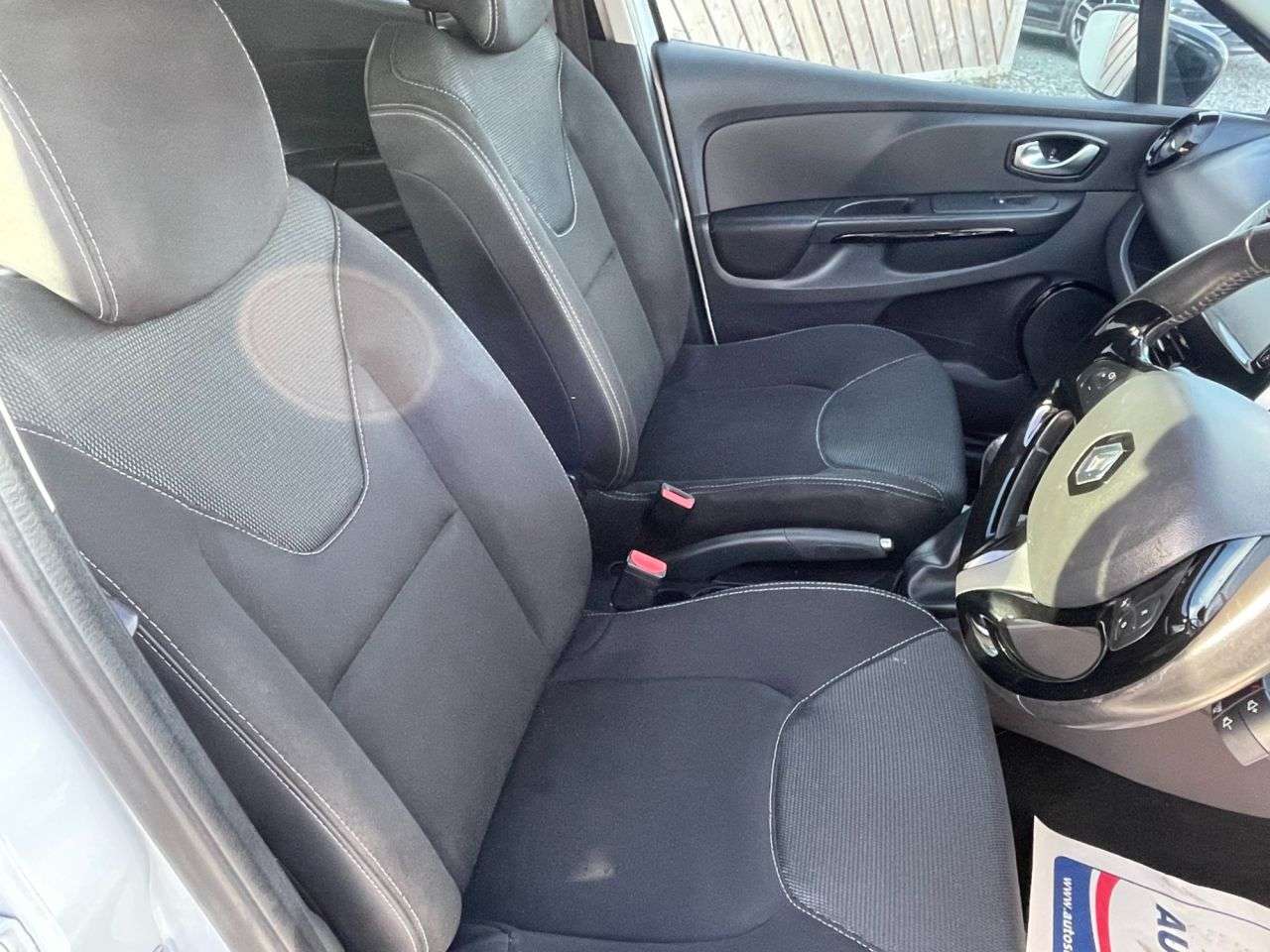 2016 RENAULT CLIO 2016 RENAULT CLIO